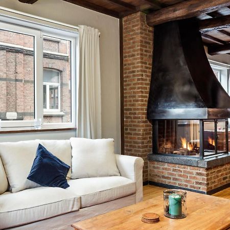 Stylish Apartment In Dinant Near The Maas מראה חיצוני תמונה