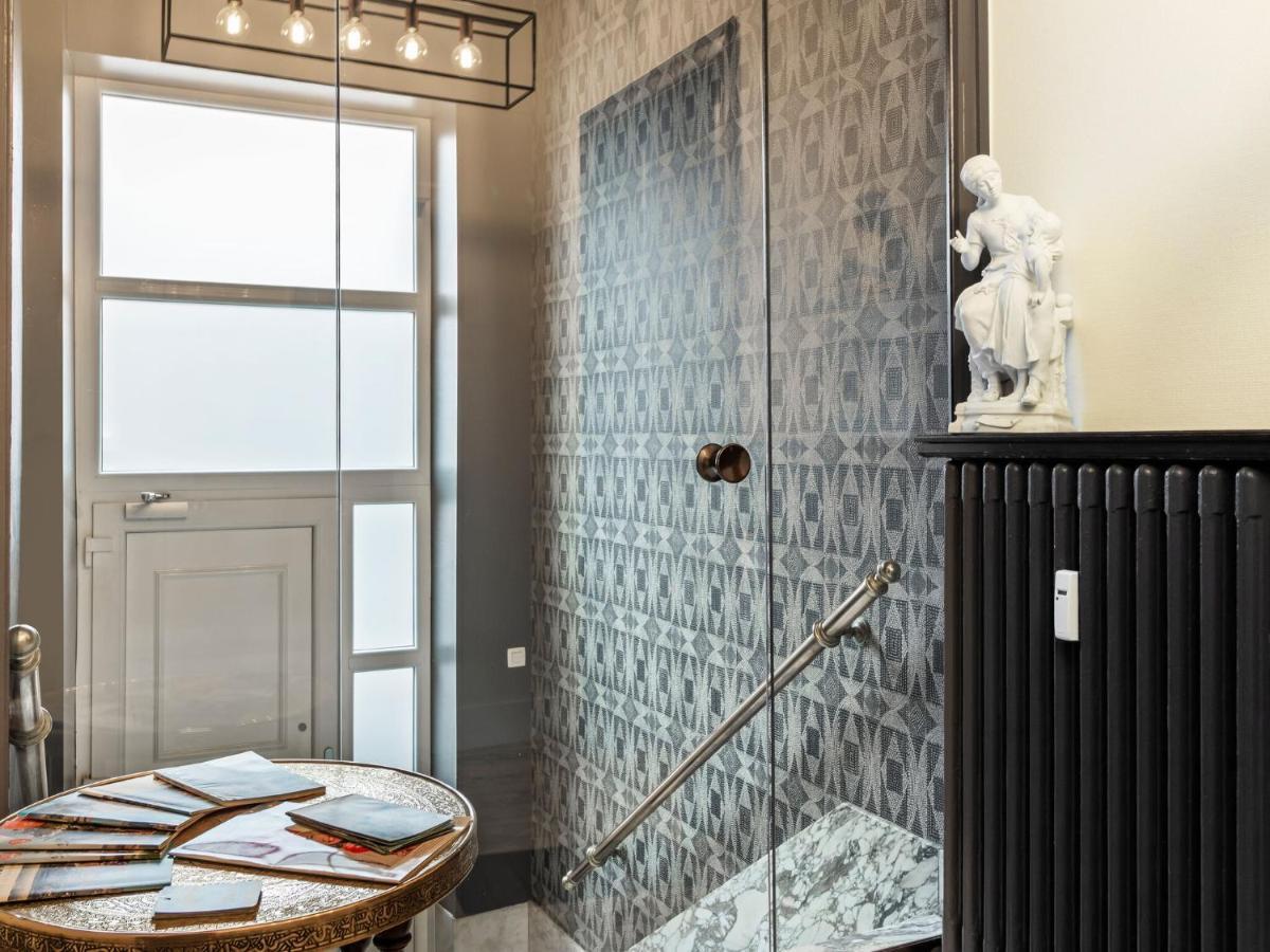 Stylish Apartment In Dinant Near The Maas מראה חיצוני תמונה