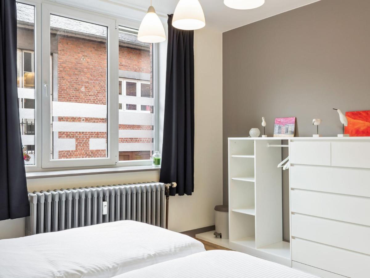 Stylish Apartment In Dinant Near The Maas מראה חיצוני תמונה