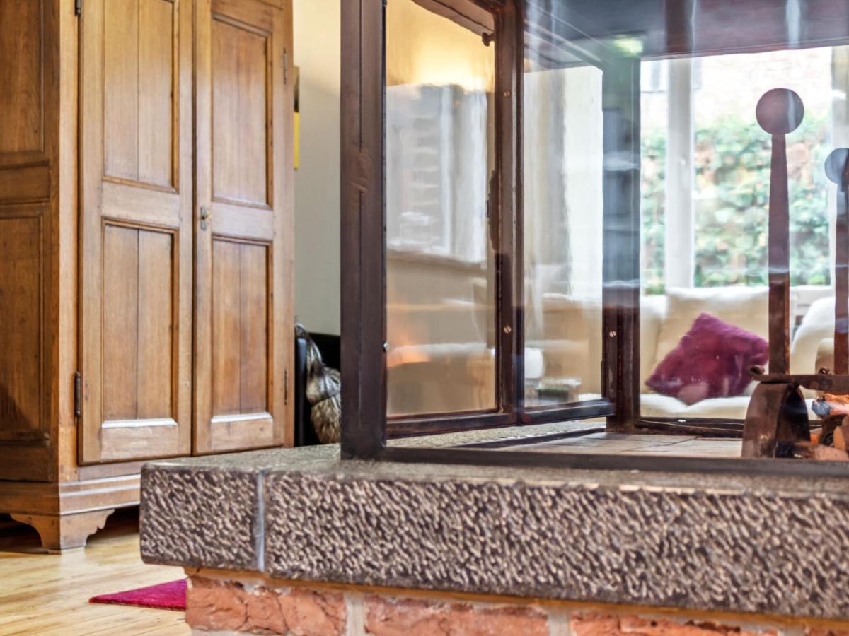 Stylish Apartment In Dinant Near The Maas מראה חיצוני תמונה