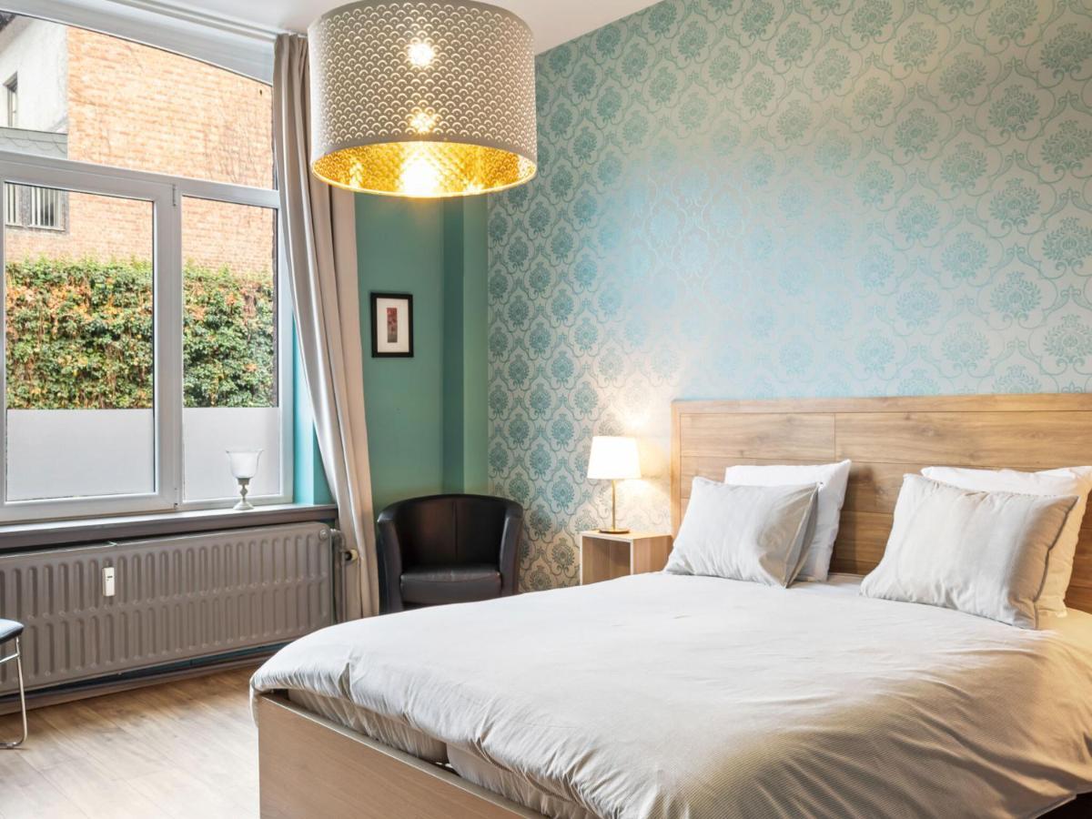 Stylish Apartment In Dinant Near The Maas מראה חיצוני תמונה