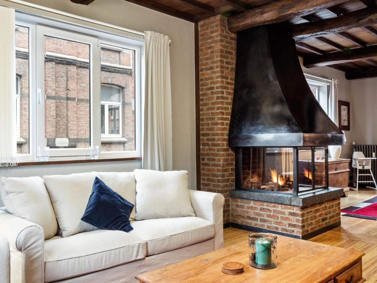 Stylish Apartment In Dinant Near The Maas מראה חיצוני תמונה